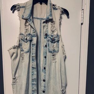 Sleeveless jean jacket